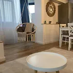 Modern & Cozy In The Heart Of The *