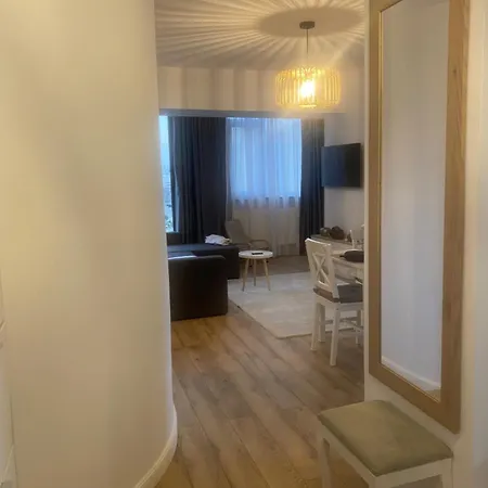 Modern & Cozy In The Heart Of The Craiova