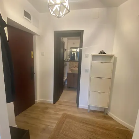 Modern & Cozy In The Heart Of The *