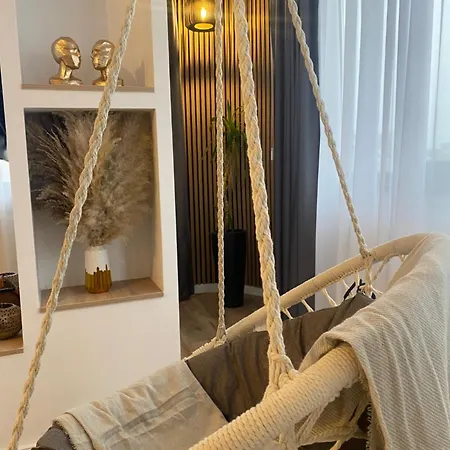 Apartment Modern & Cozy In The Heart Of The *