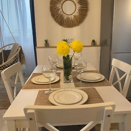 Modern & Cozy In The Heart Of The