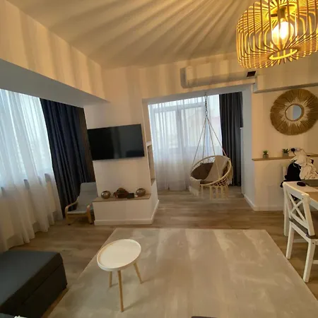 Modern & Cozy In The Heart Of The *