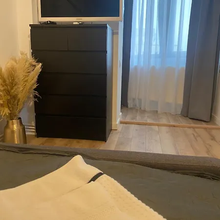 Modern & Cozy In The Heart Of The *