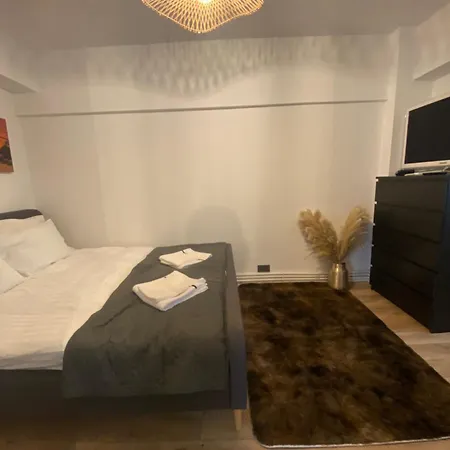 Apartamento Modern & Cozy In The Heart Of The