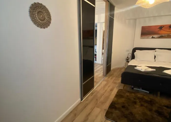 Διαμέρισμα Modern & Cozy In The Heart Of The Κραϊόβα