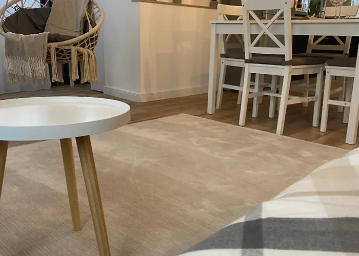 Modern & Cozy In The Heart Of The *