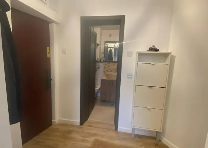 Modern & Cozy In The Heart Of The *