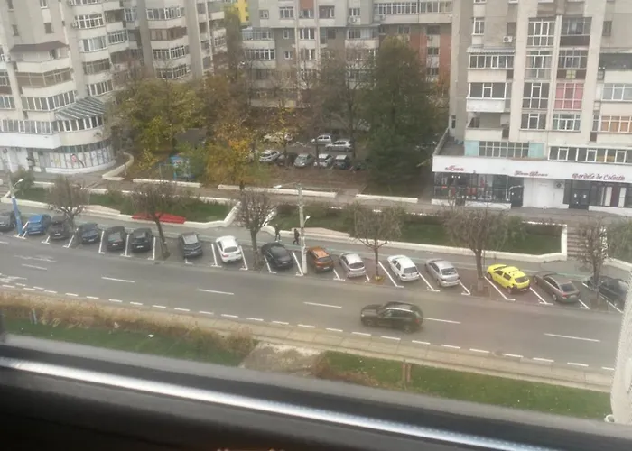 Διαμέρισμα Modern & Cozy In The Heart Of The Κραϊόβα